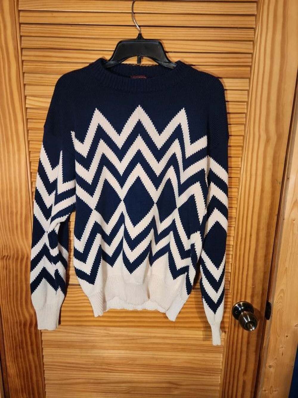 Vintage Cambridge Classic Men’s Large Zig‑Zag Knit Sweater